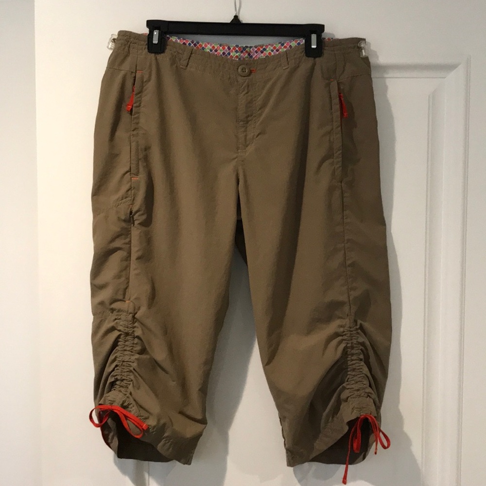 Eddie Bauer First Ascent hiking capris